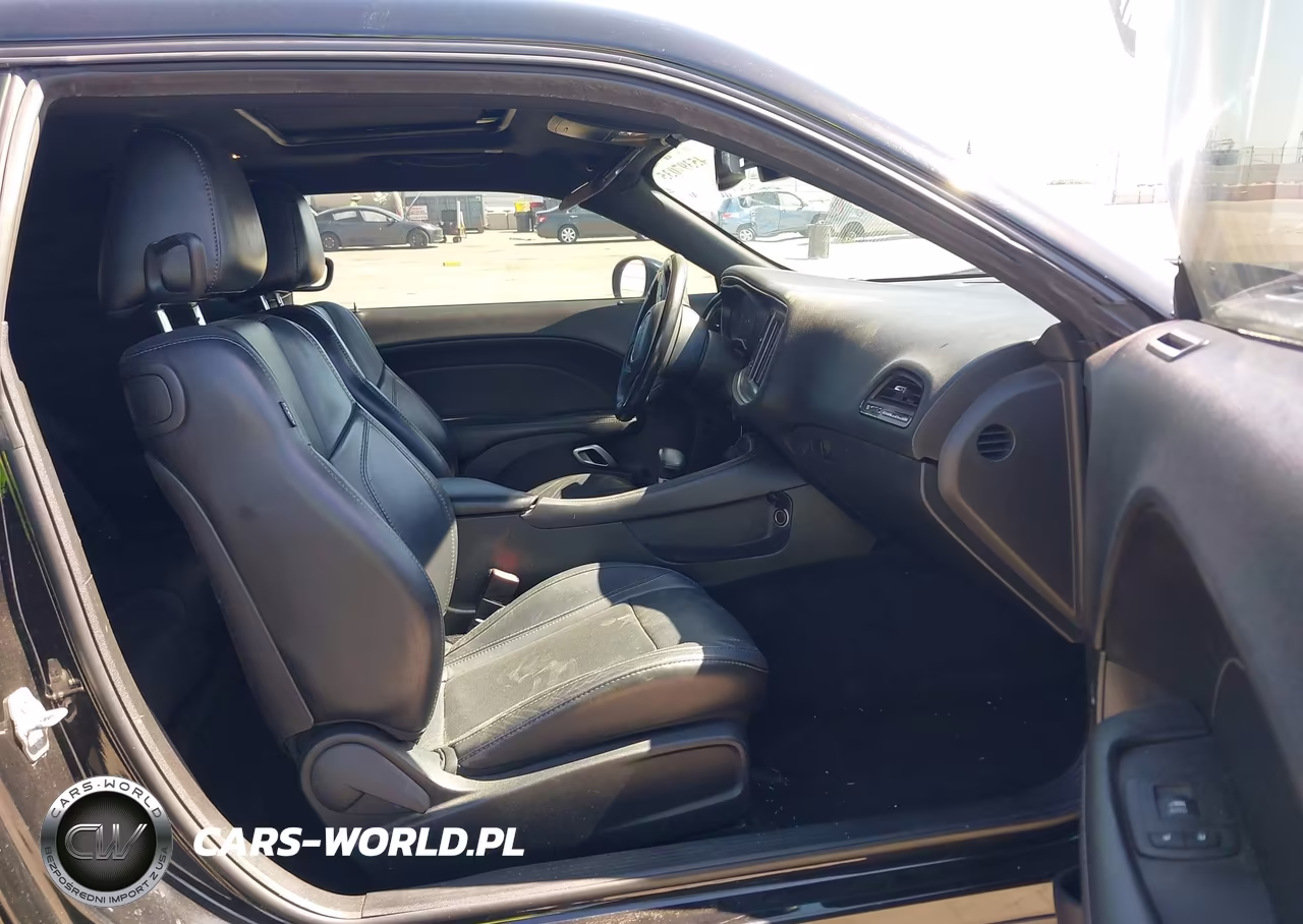 2017 Dodge Challenger Sxt Plus VIN:2C3CDZAG8HH554514 - 5