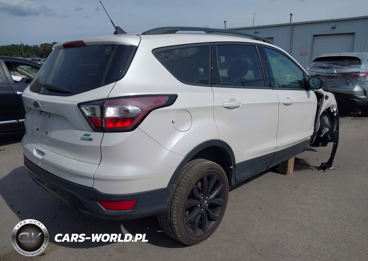 2018 Ford Escape Se VIN:1FMCU9GD1JUC25340 - 4