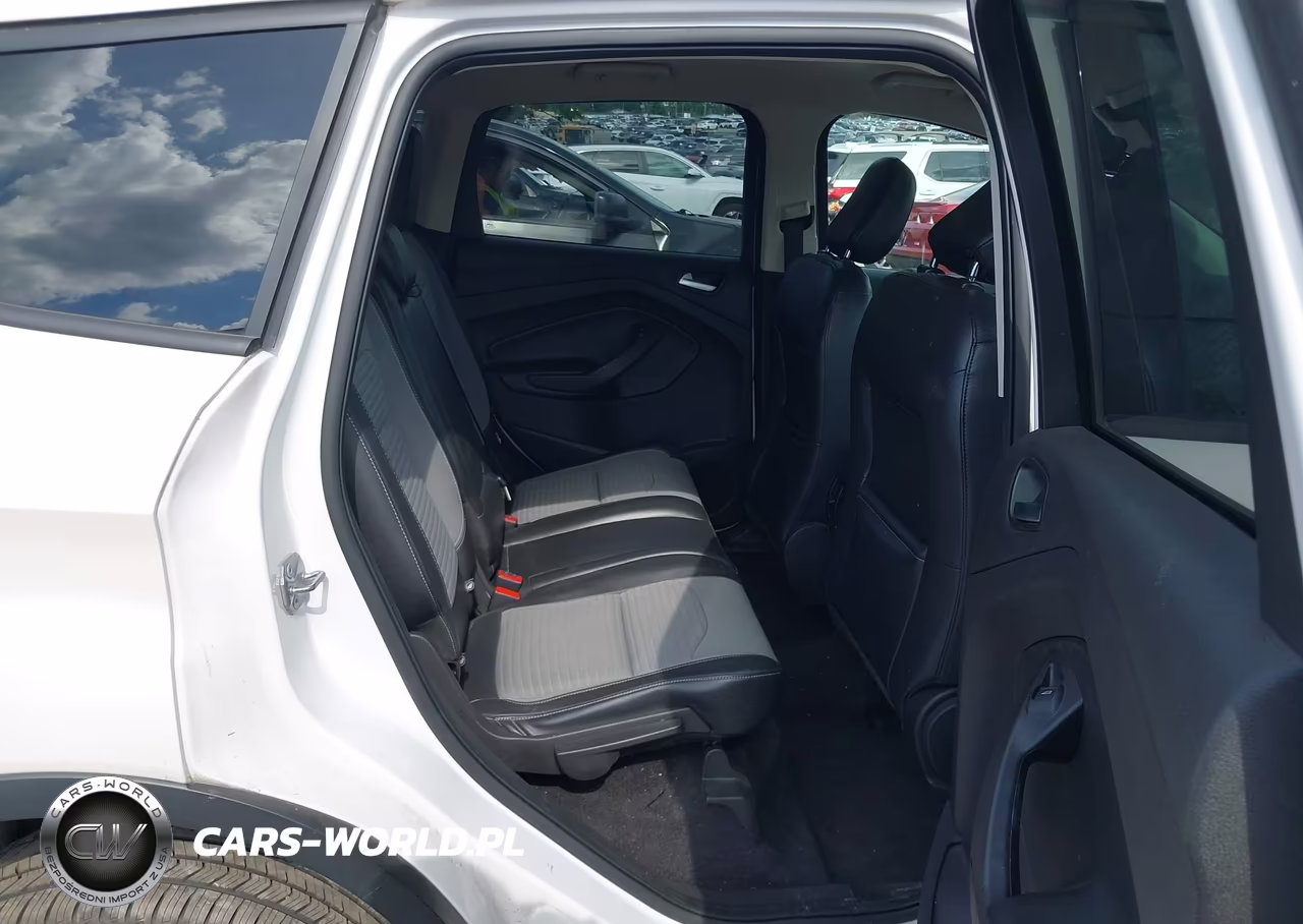 2018 Ford Escape Se VIN:1FMCU9GD1JUC25340 - 8