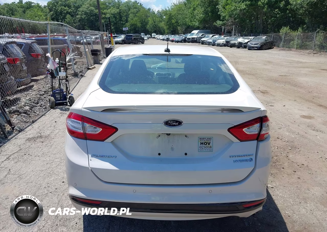 2016 Ford Fusion Hybrid Titanium VIN:3FA6P0RU2GR377618 - 16