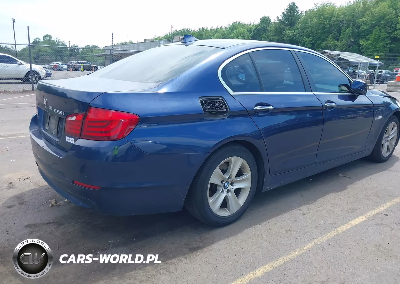 2013 BMW 528I xDrive VIN:WBAXH5C58DD109846 - 4