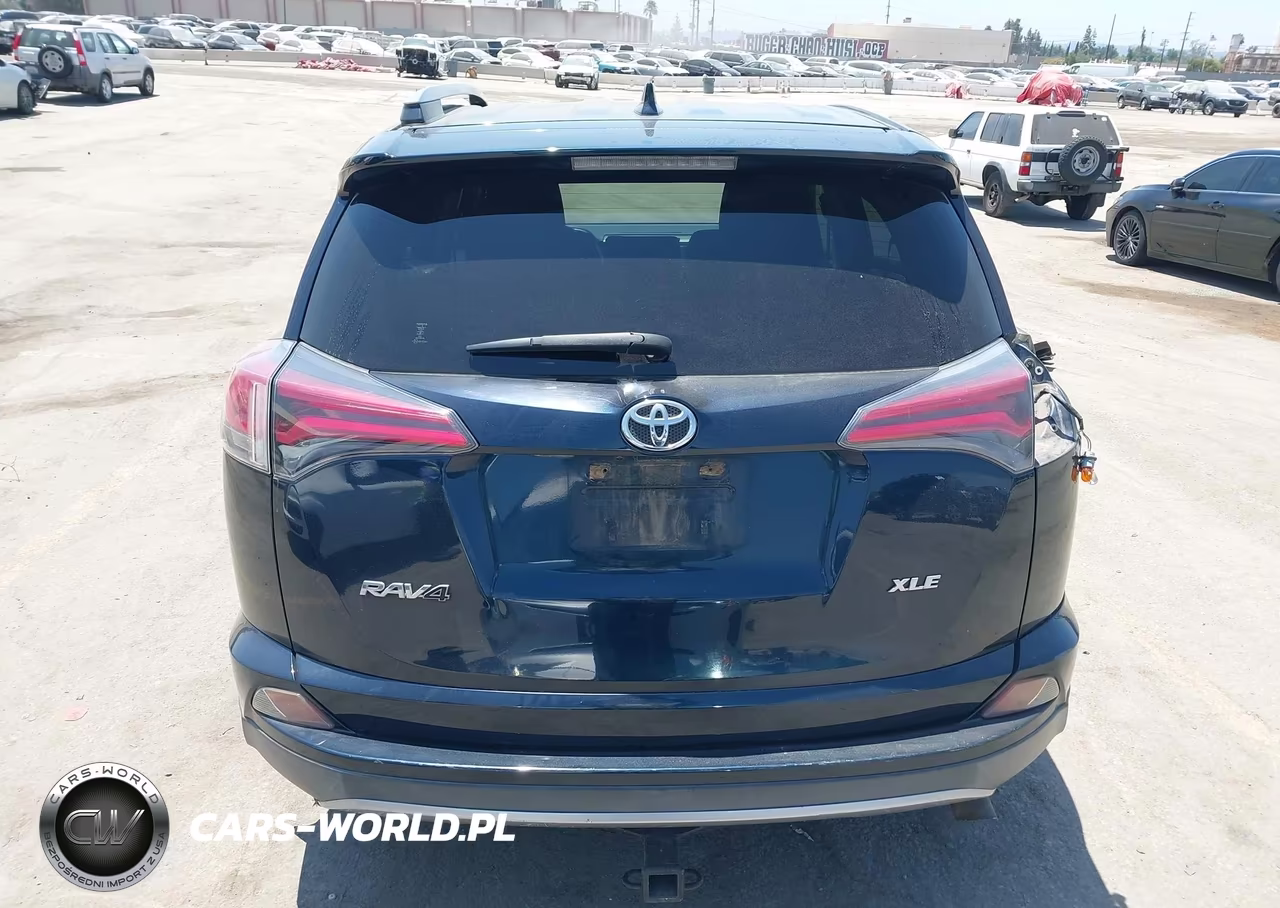 2017 Toyota Rav4 Xle VIN:JTMWFREV7HJ103004 - 17