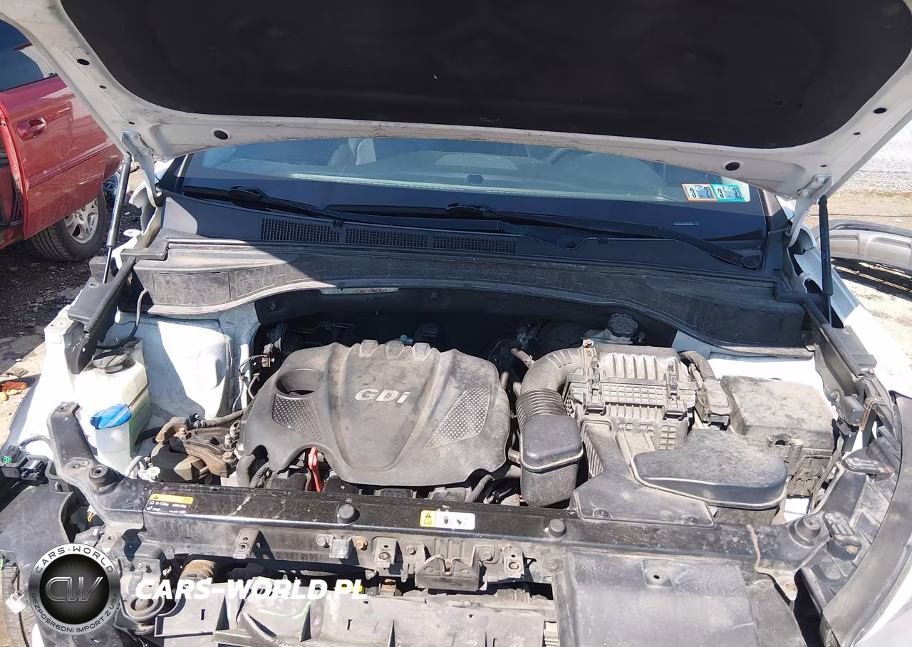 2016 Hyundai Santa Fe Sport 2.4L VIN:5XYZUDLB7GG325085 - 10