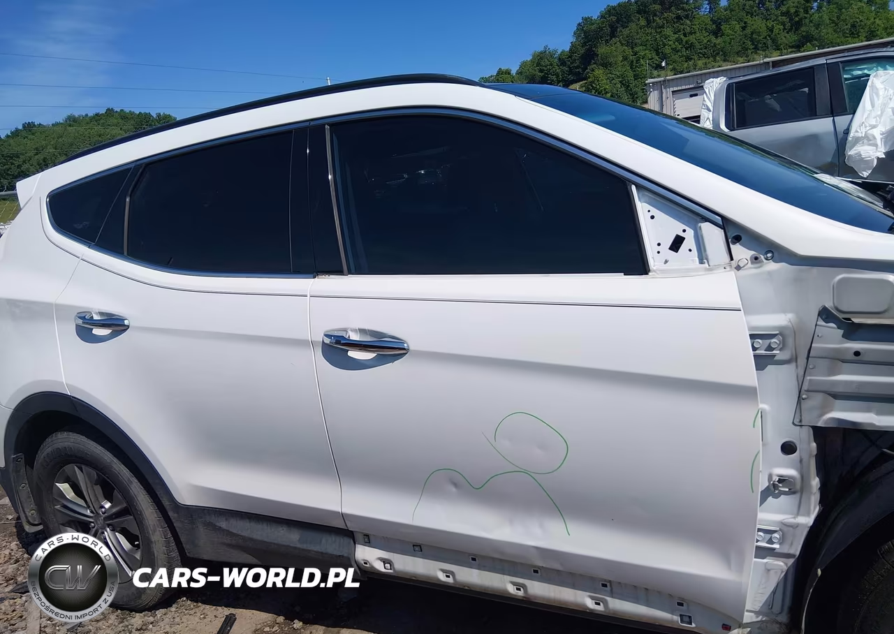 2016 Hyundai Santa Fe Sport 2.4L VIN:5XYZUDLB7GG325085 - 14