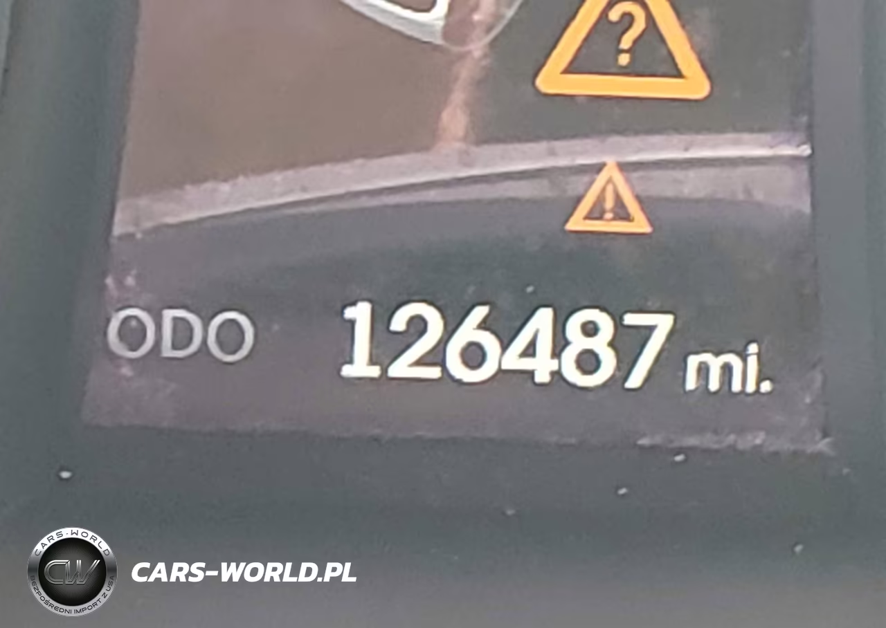 2016 Hyundai Santa Fe Sport 2.4L VIN:5XYZUDLB7GG325085 - 16