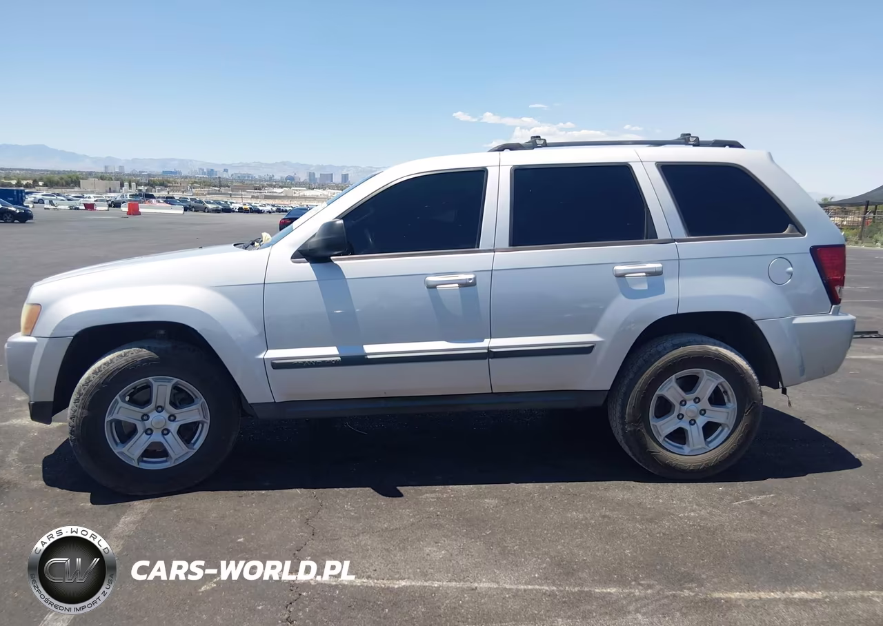 2007 Jeep Grand Cherokee Laredo VIN:1J8GR48K97C613060 - 15