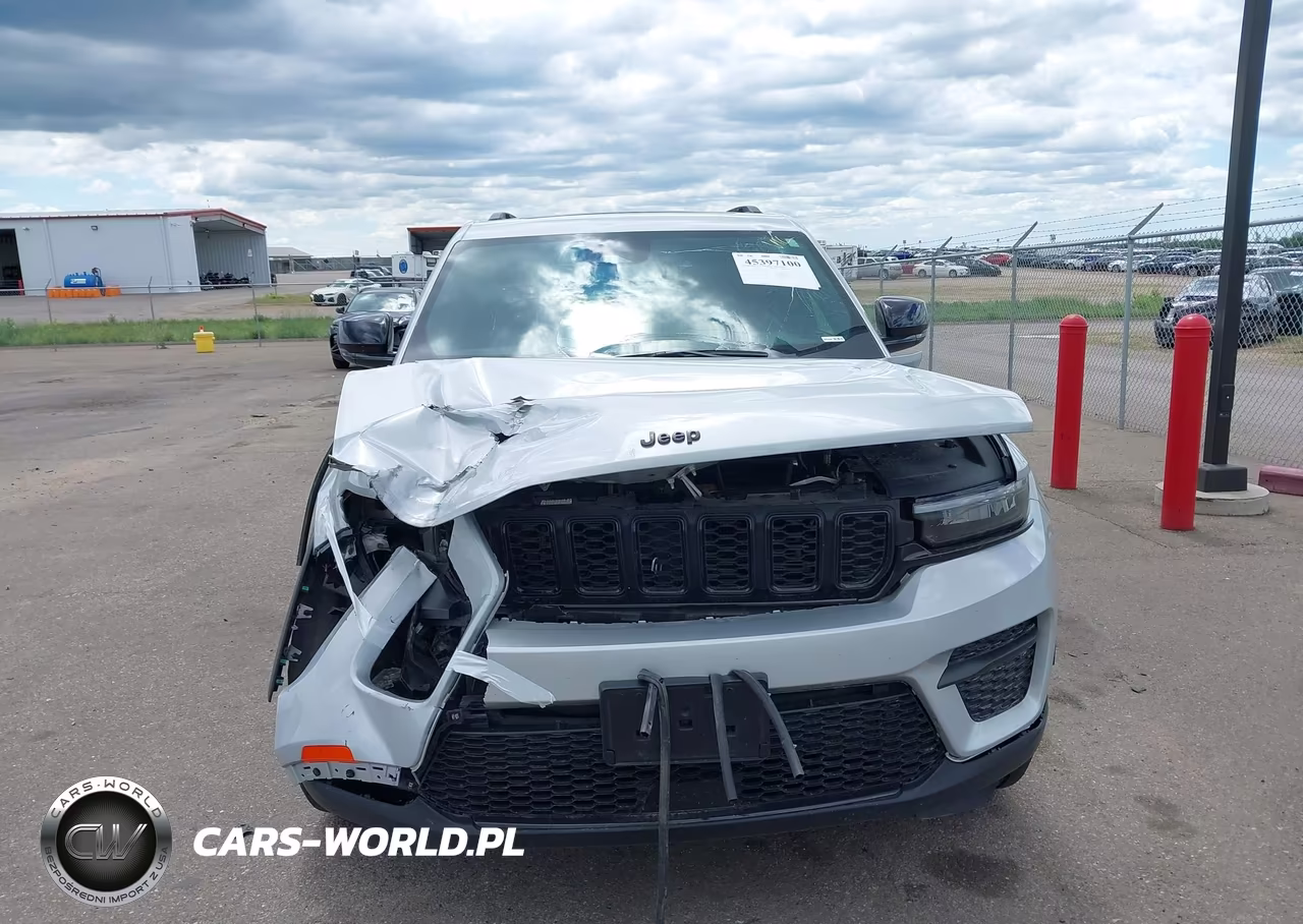 2025 Jeep Grand Cherokee Altitude X 4X4 VIN:1C4RJHAG7SC293816 - 12