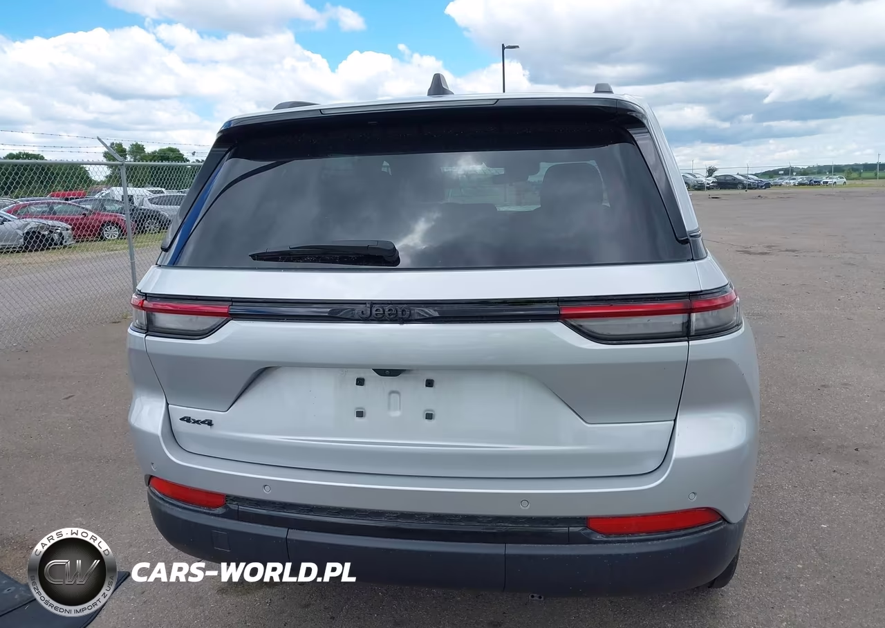 2025 Jeep Grand Cherokee Altitude X 4X4 VIN:1C4RJHAG7SC293816 - 16