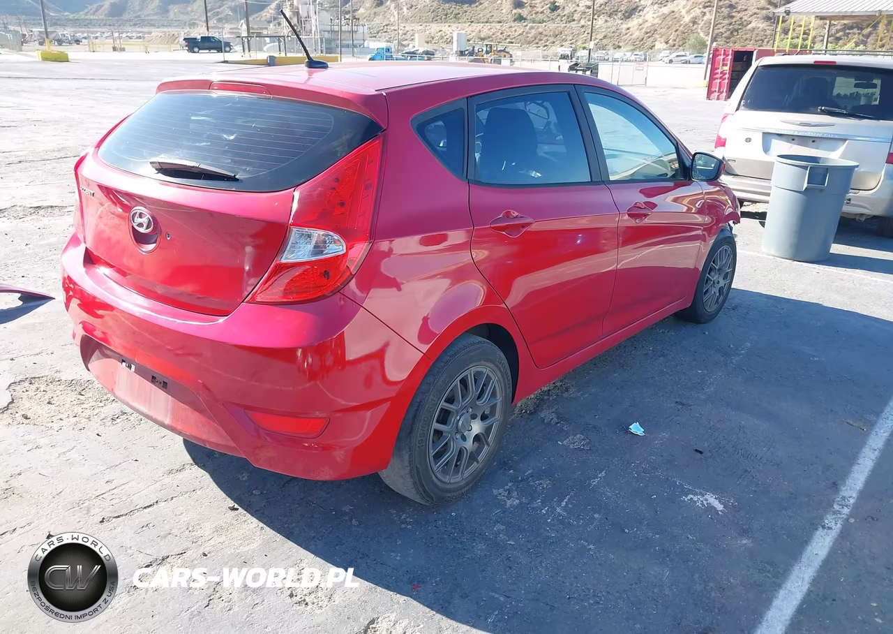 2016 Hyundai Accent Se VIN:KMHCT5AE6GU262194 - 4