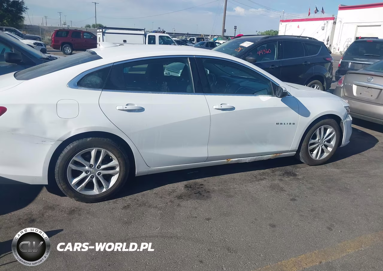 2016 Chevrolet Malibu 1Lt VIN:1G1ZE5ST0GF300165 - 13
