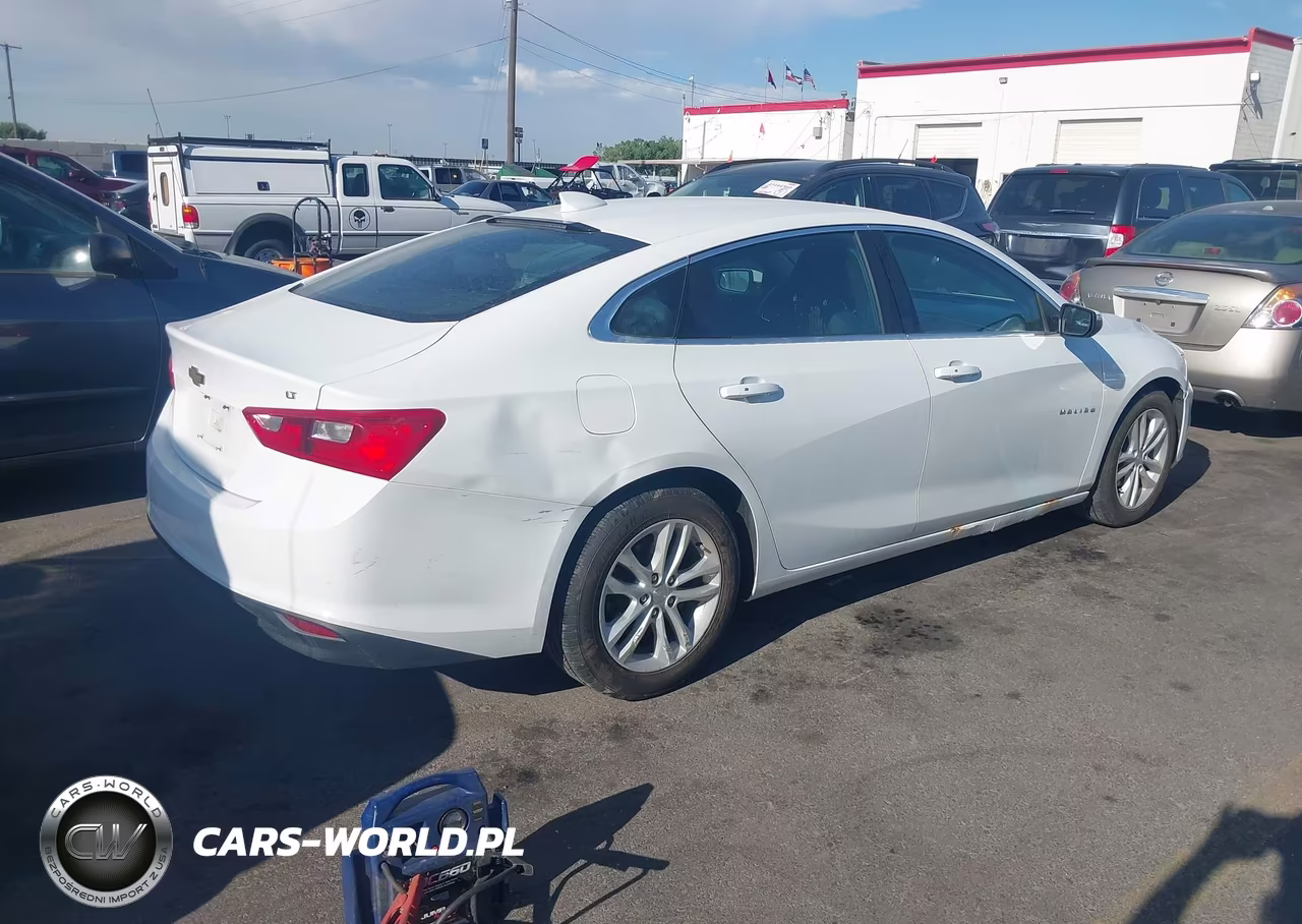 2016 Chevrolet Malibu 1Lt VIN:1G1ZE5ST0GF300165 - 4