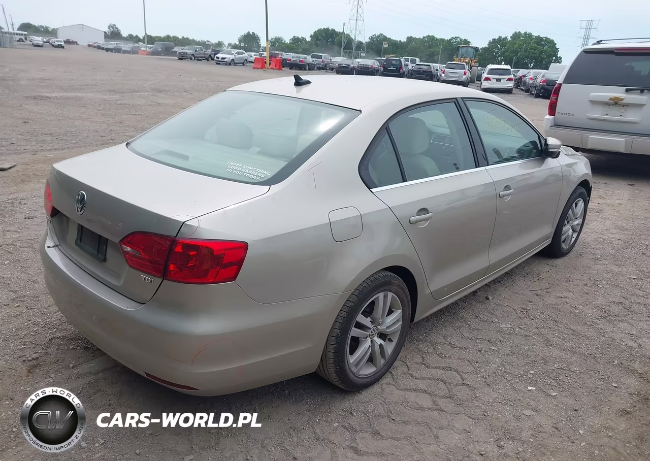 2014 Volkswagen Jetta 2.0L Tdi VIN:3VWLL7AJ9EM264355 - 4