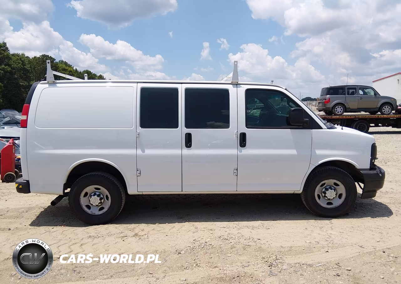 2017 Chevrolet Express 2500 Work Van VIN:1GCWGAFF3H1351451 - 14
