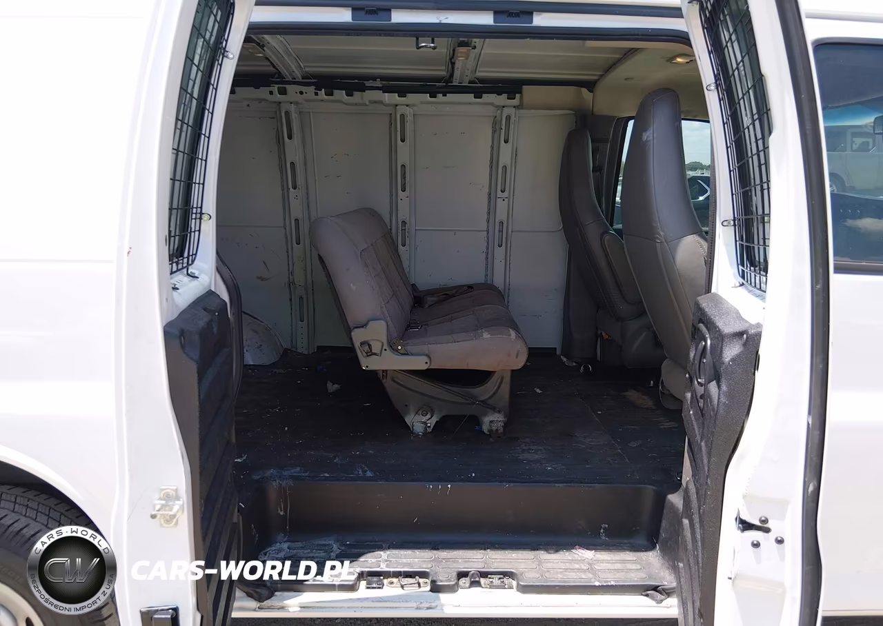 2017 Chevrolet Express 2500 Work Van VIN:1GCWGAFF3H1351451 - 8
