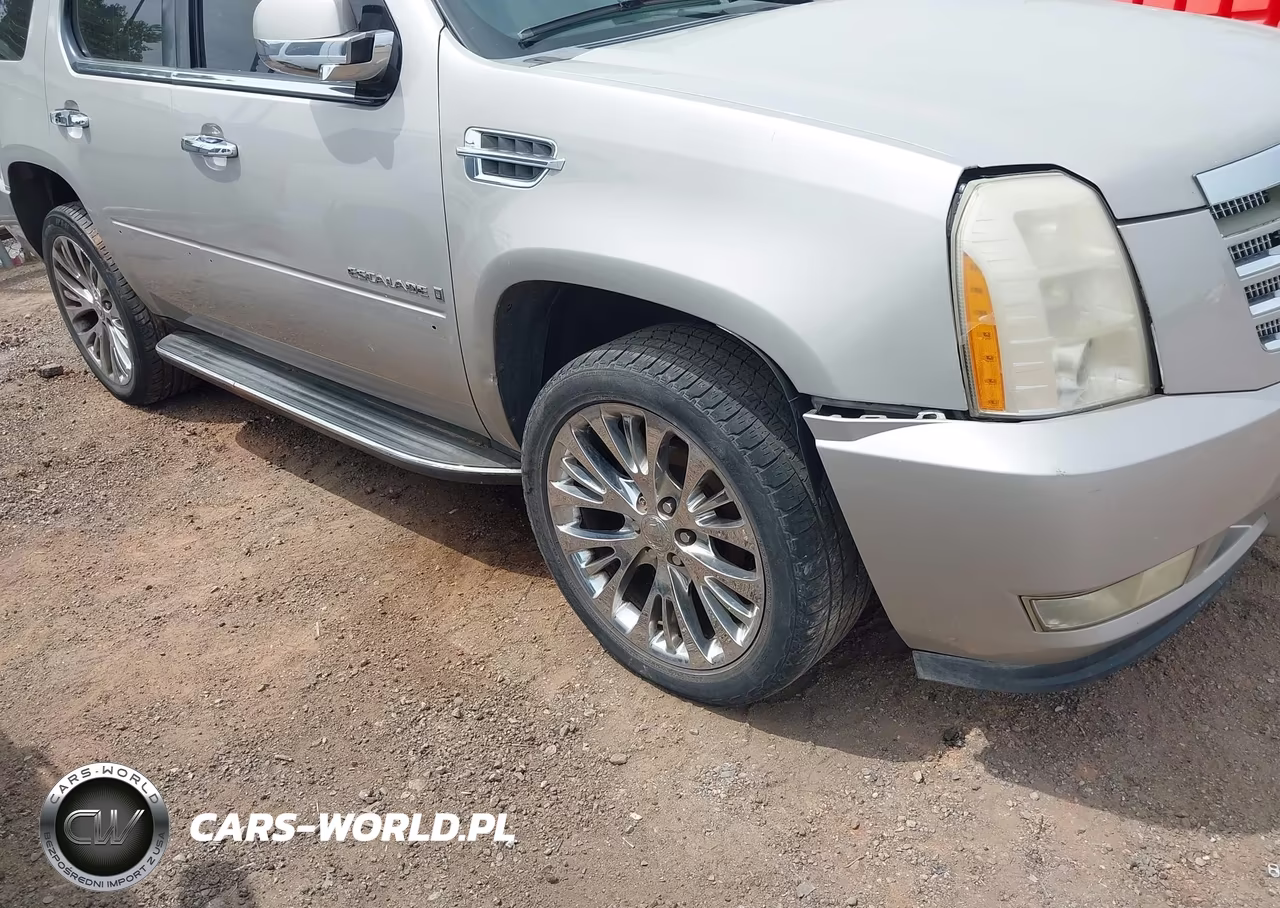 2008 Cadillac Escalade Standard VIN:1GYFK638X8R117837 - 6