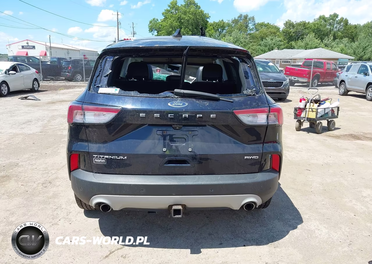 2021 Ford Escape Titanium VIN:1FMCU9J96MUA54867 - 17