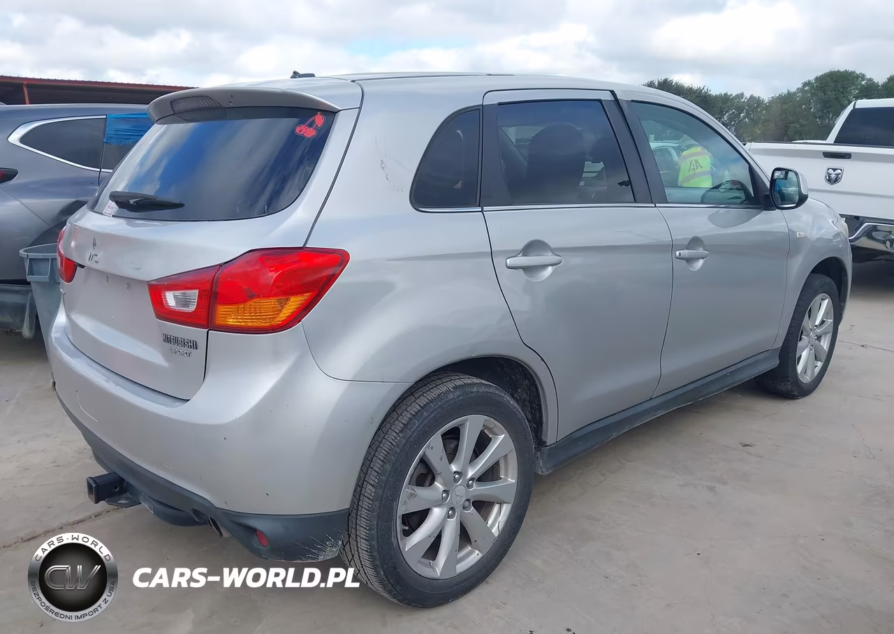 2015 Mitsubishi Outlander Sport Se VIN:4A4AP4AU6FE061835 - 4