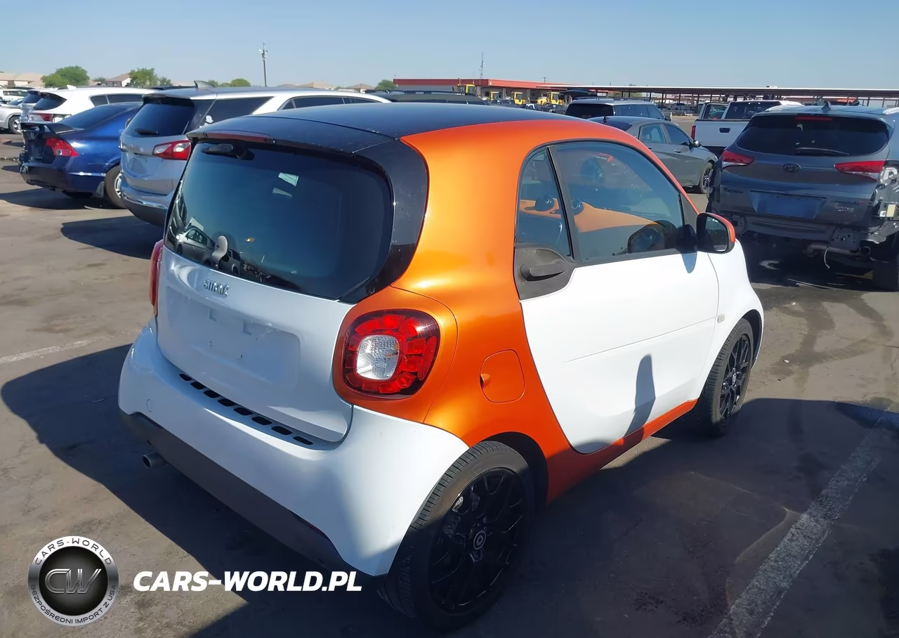 2016 Smart Fortwo Passion VIN:WMEFJ5DA2GK051930 - 4