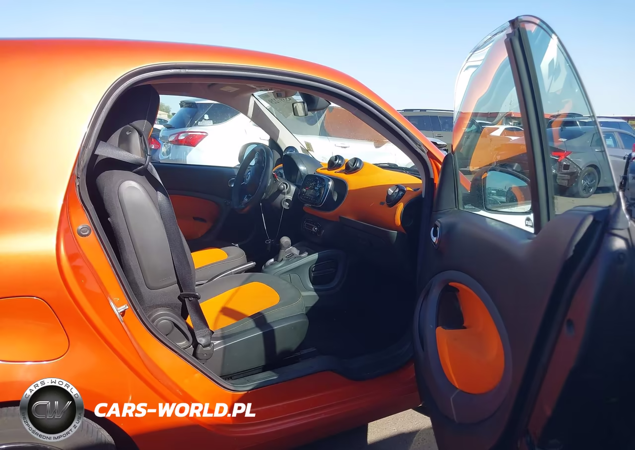 2016 Smart Fortwo Passion VIN:WMEFJ5DA2GK051930 - 5