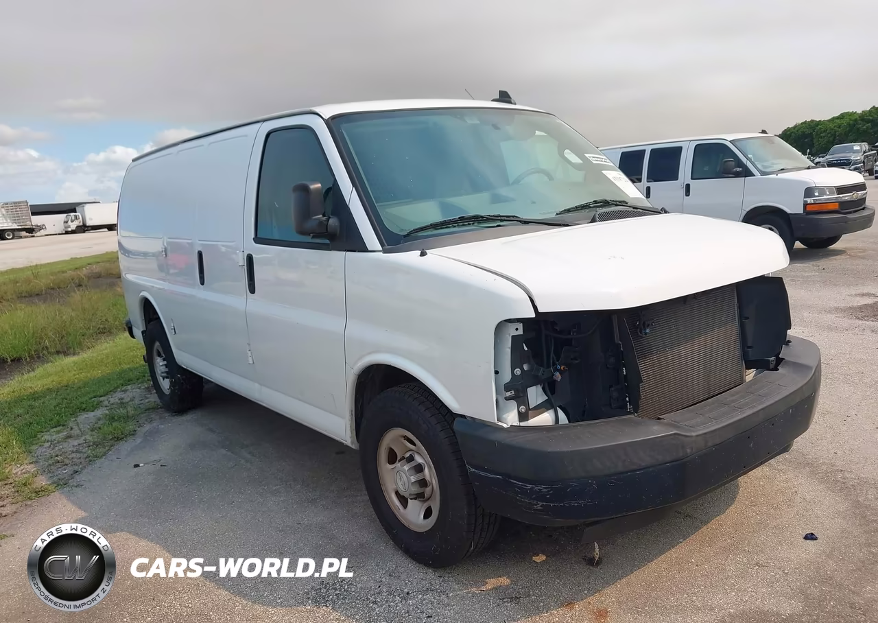 2018 Chevrolet Express 2500 Work Van – zdjęcie 1 z 16