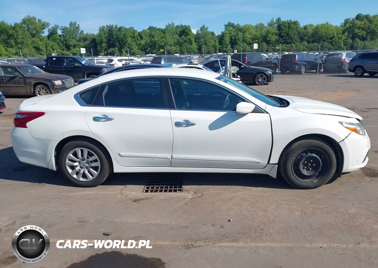2018 Nissan Altima 2.5 S VIN:1N4AL3AP6JC224338 - 13