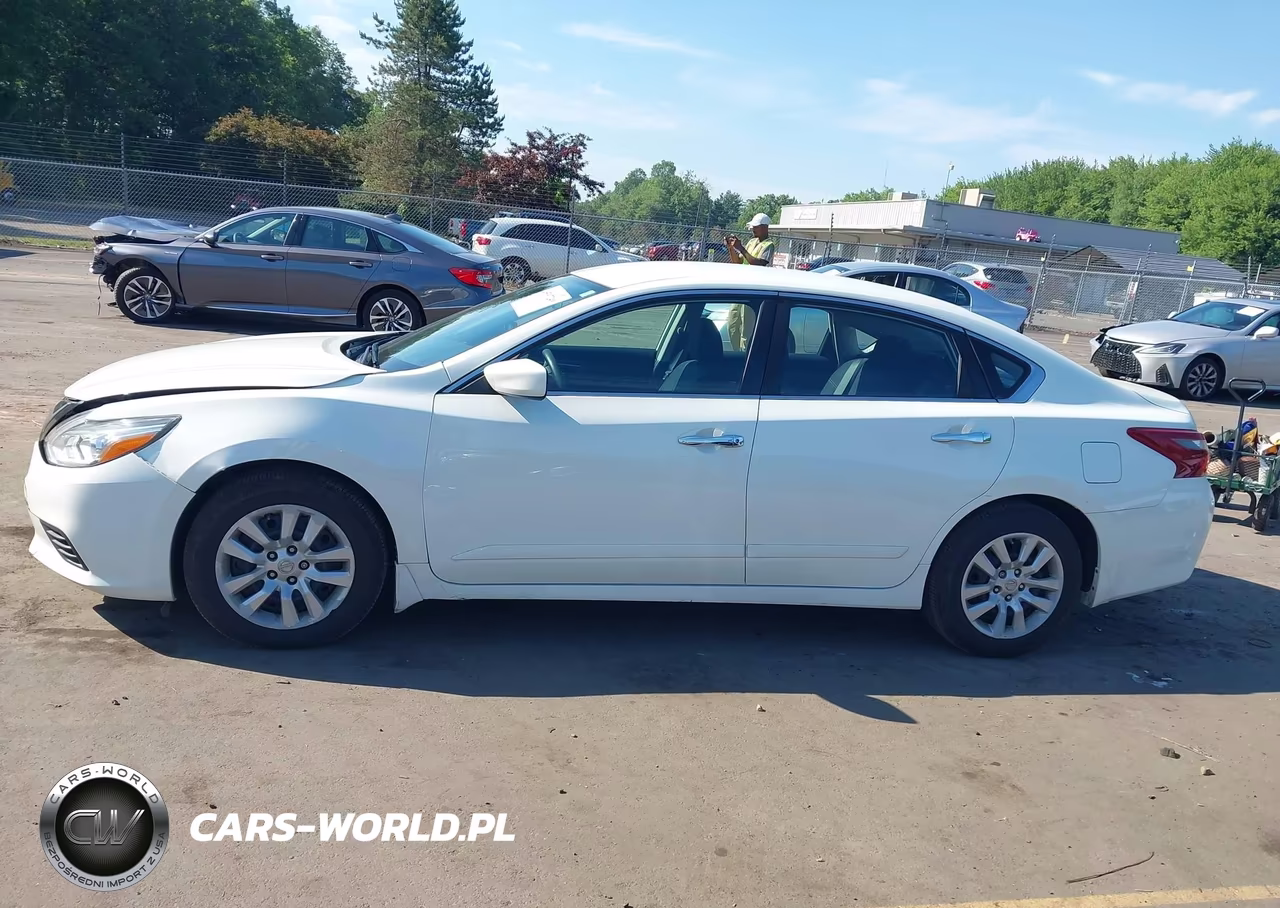 2018 Nissan Altima 2.5 S VIN:1N4AL3AP6JC224338 - 14