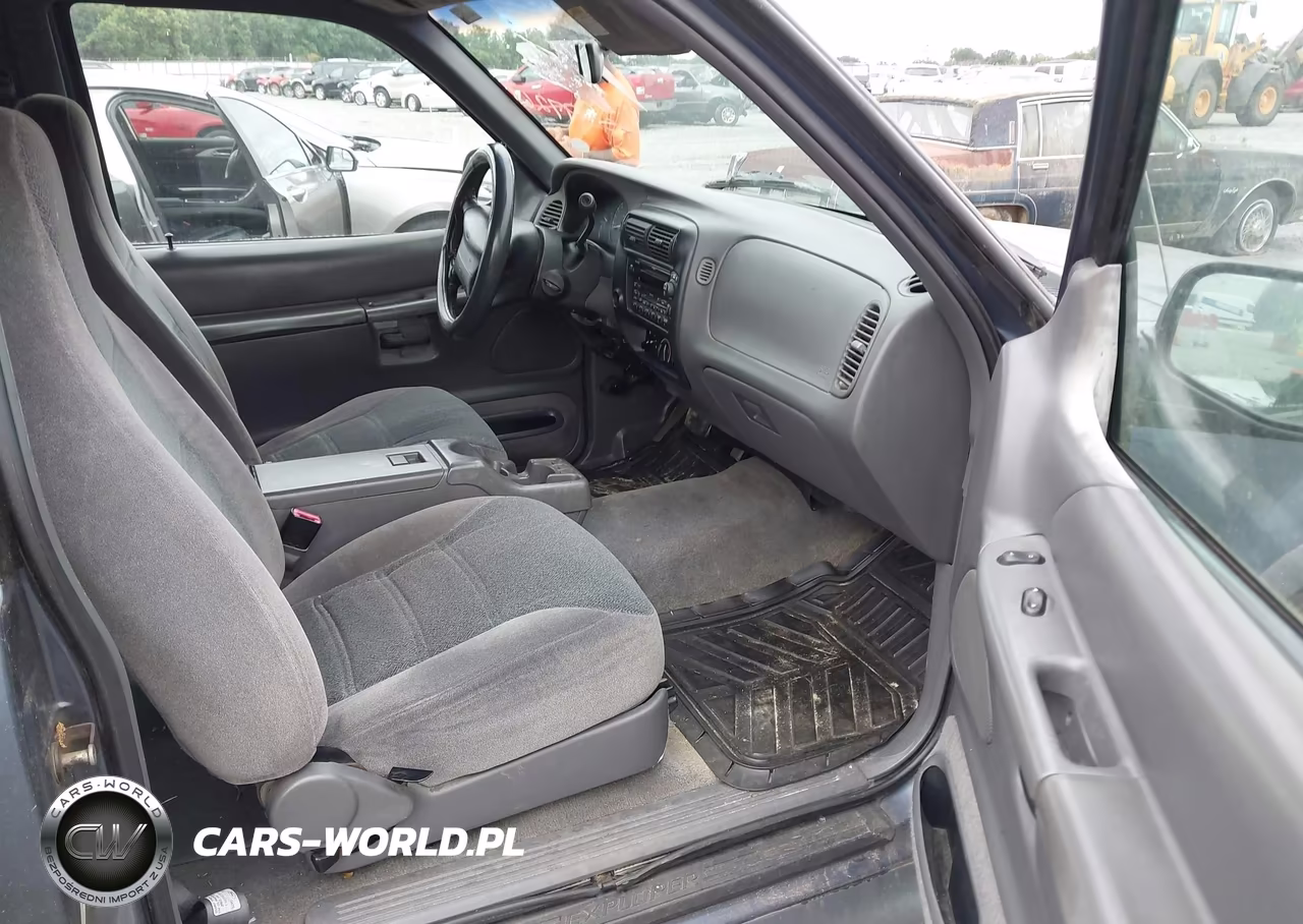 2000 Ford Explorer Sport VIN:1FMYU60E9YUA82719 - 5