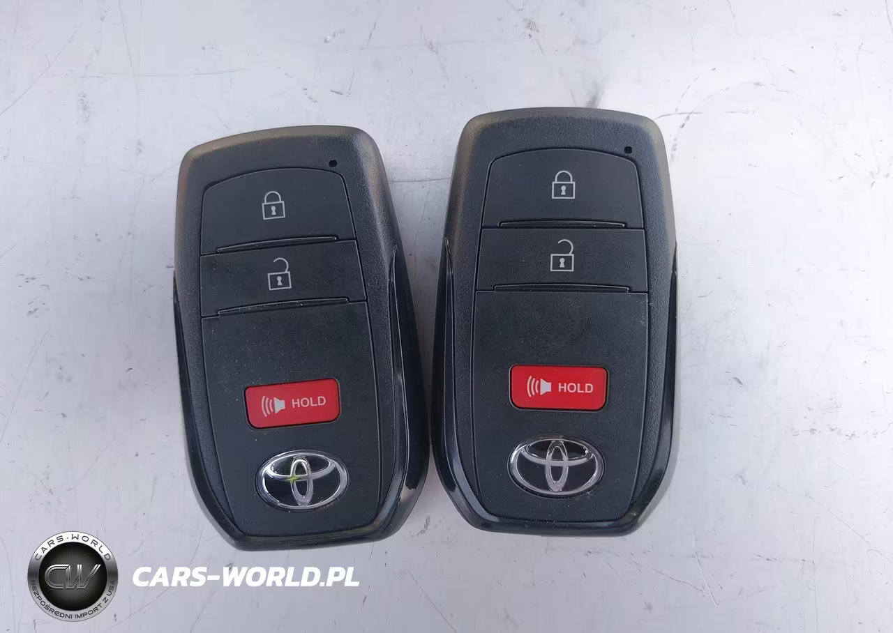 2026 Toyota Prius Xle VIN:JTDACAAU2T3081220 - 11