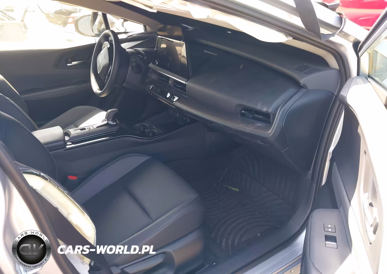2026 Toyota Prius Xle VIN:JTDACAAU2T3081220 - 5