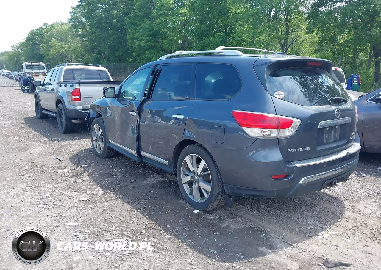 2013 Nissan Pathfinder Platinum VIN:5N1AR2MM6DC628213 - 3