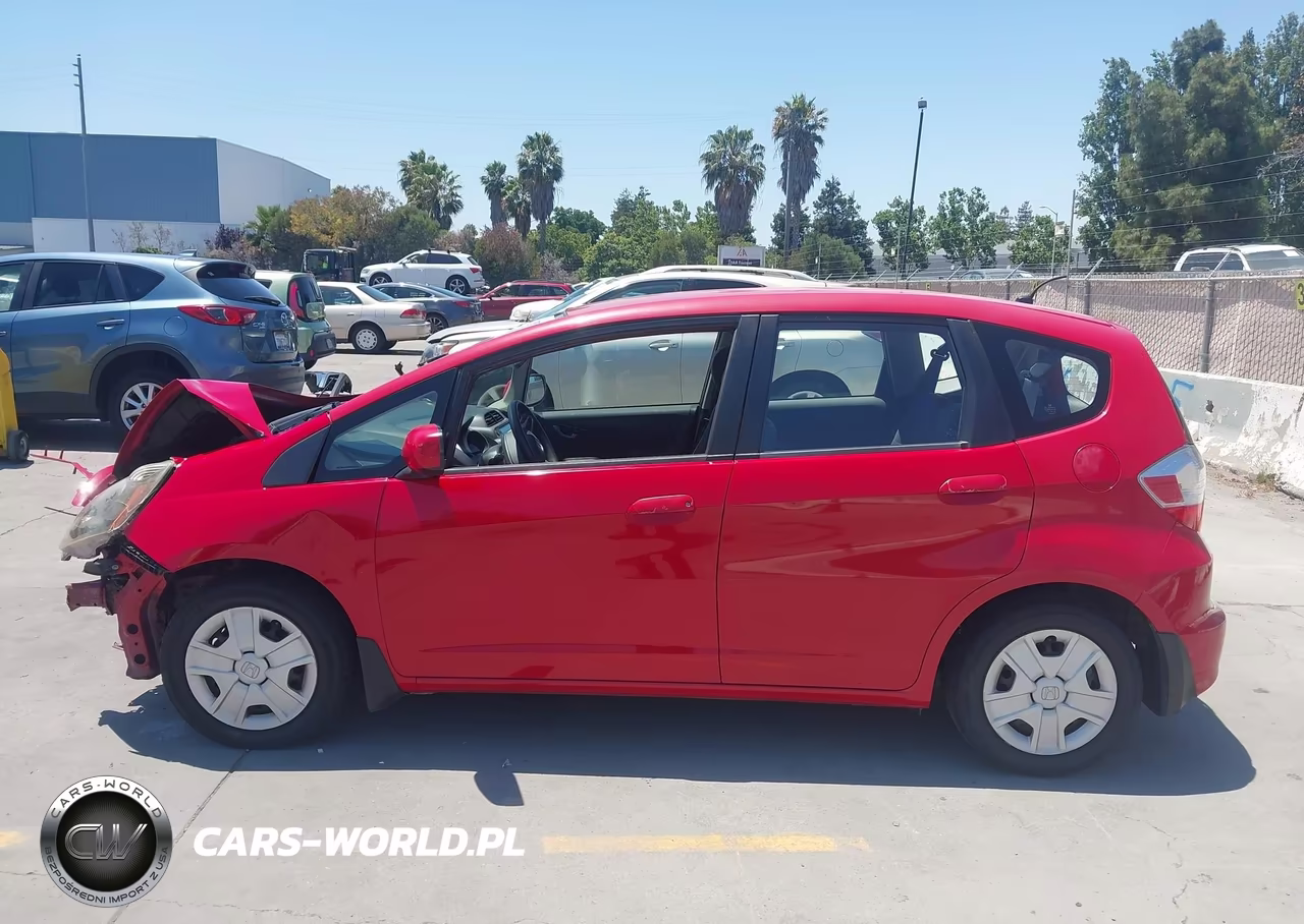 2013 Honda Fit VIN:JHMGE8H30DC010219 - 15