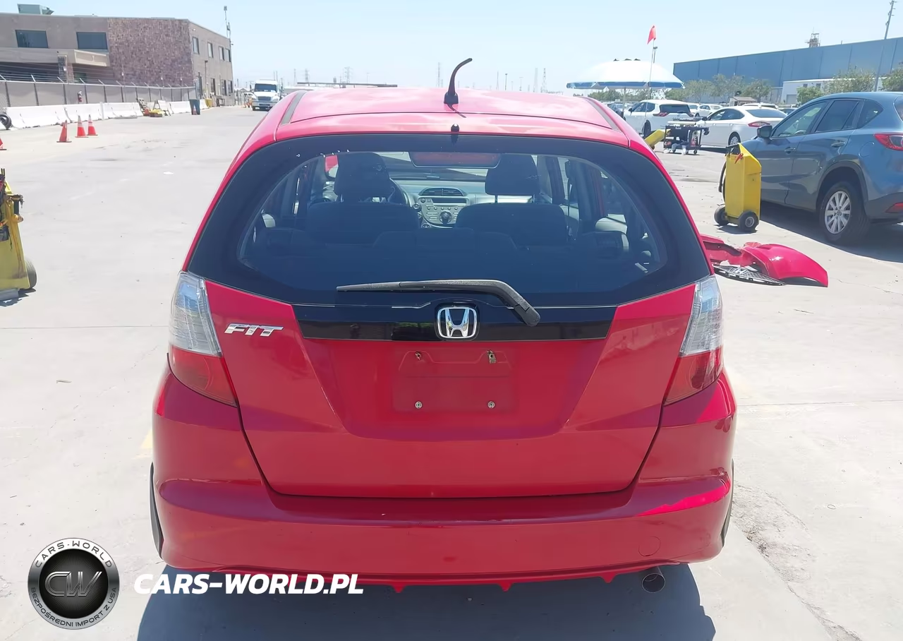 2013 Honda Fit VIN:JHMGE8H30DC010219 - 17