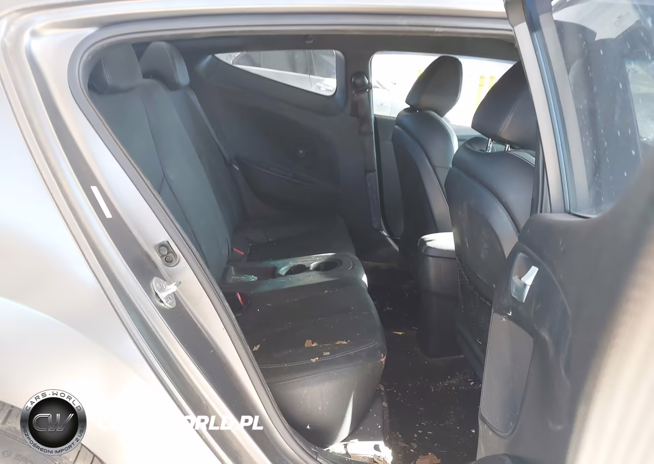 2016 Hyundai Veloster Turbo VIN:KMHTC6AE1GU265459 - 8