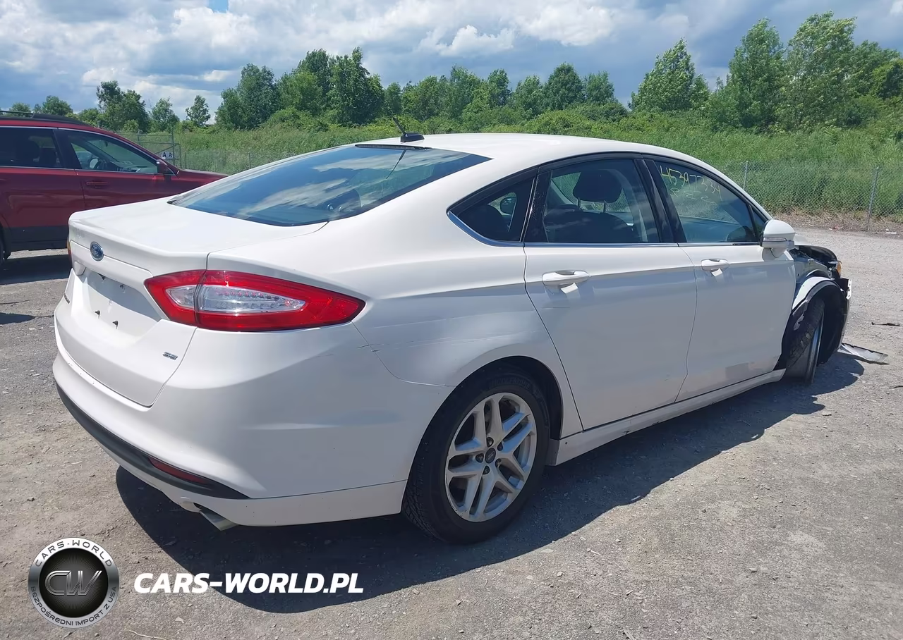 2015 Ford Fusion Se VIN:3FA6P0H70FR285482 - 4