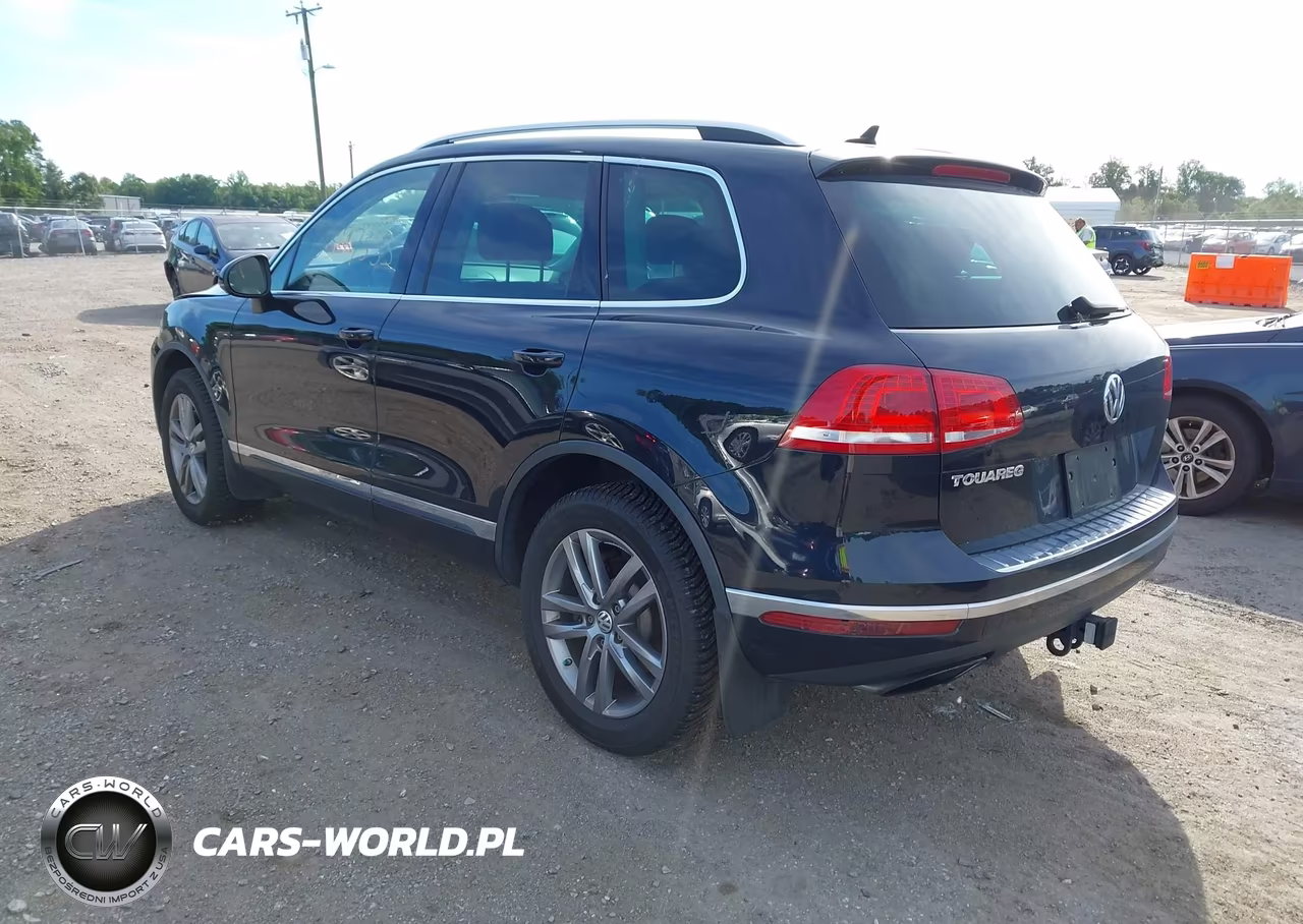 2016 Volkswagen Touareg Vr6 Lux VIN:WVGEF9BP6GD011585 - 3