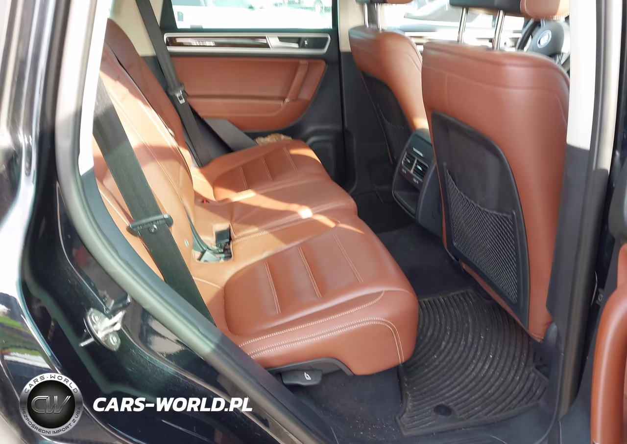 2016 Volkswagen Touareg Vr6 Lux VIN:WVGEF9BP6GD011585 - 8