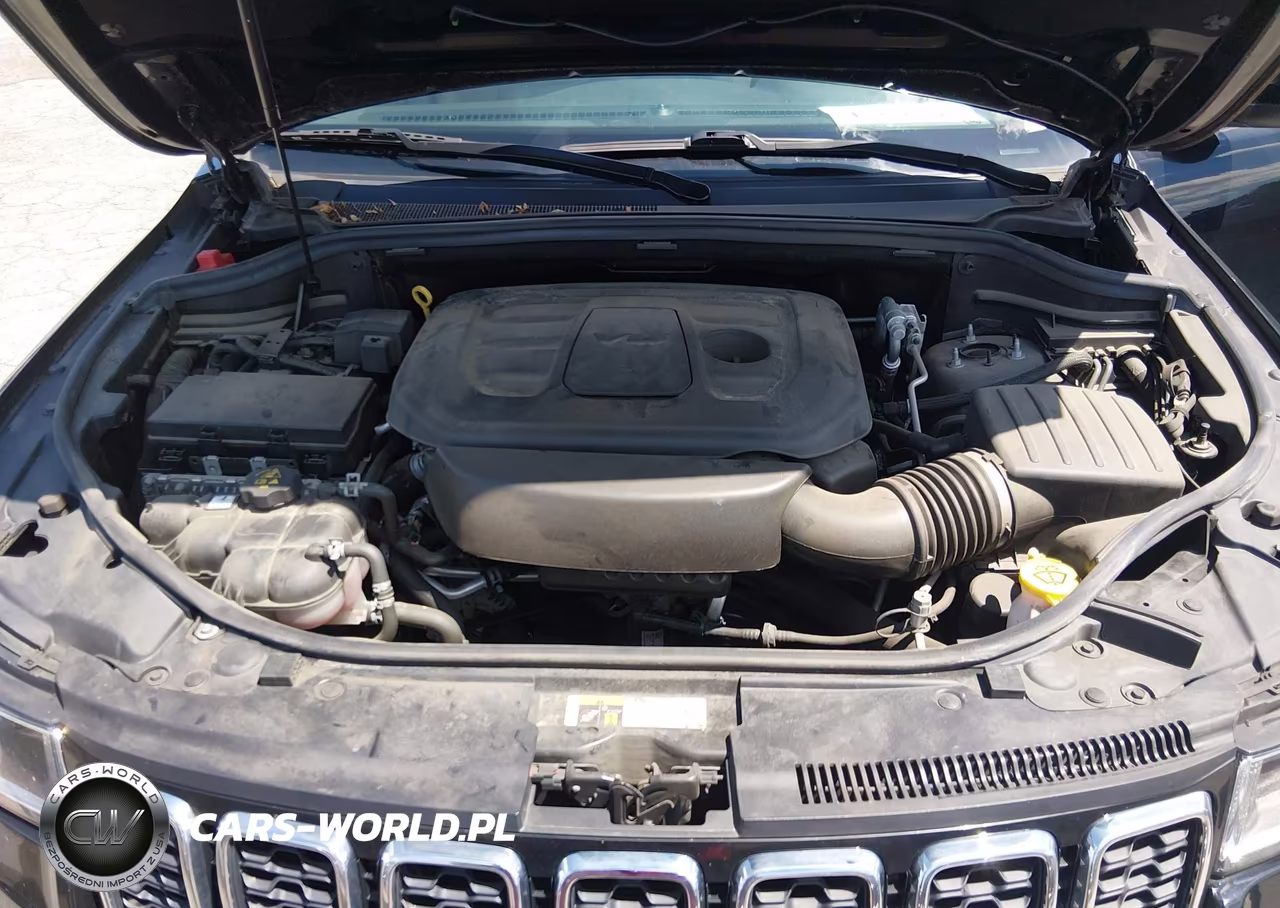 2019 Jeep Grand Cherokee Laredo E 4X4 VIN:1C4RJFAG7KC837008 - 10
