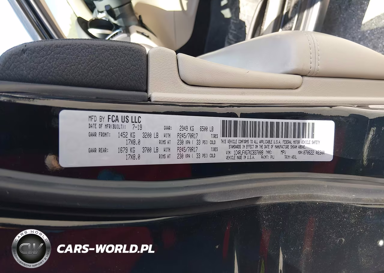2019 Jeep Grand Cherokee Laredo E 4X4 VIN:1C4RJFAG7KC837008 - 9