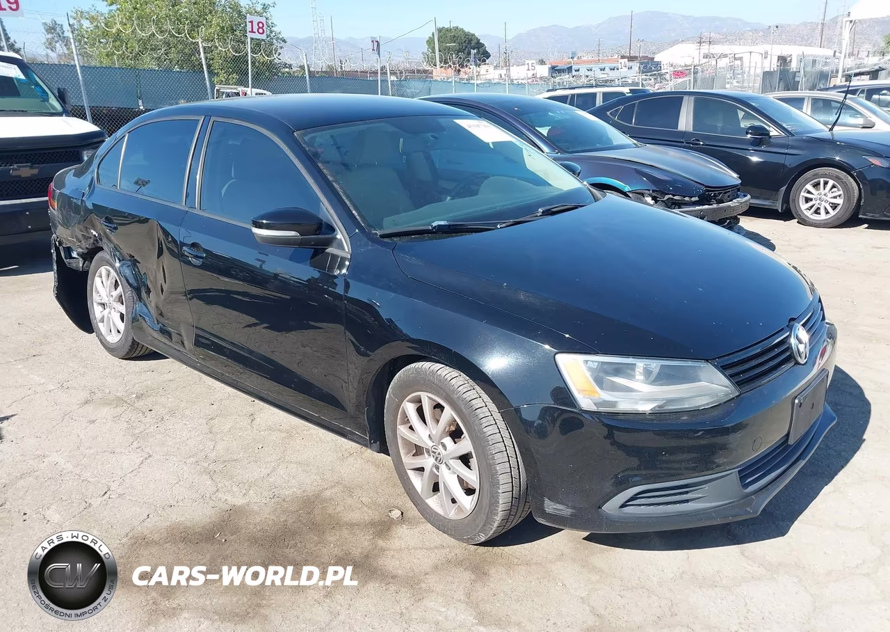 2012 Volkswagen Jetta 2.5L Se – zdjęcie 1 z 12