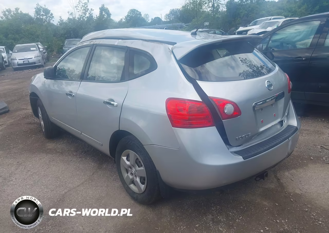 2013 Nissan Rogue S VIN:JN8AS5MV4DW665637 - 3