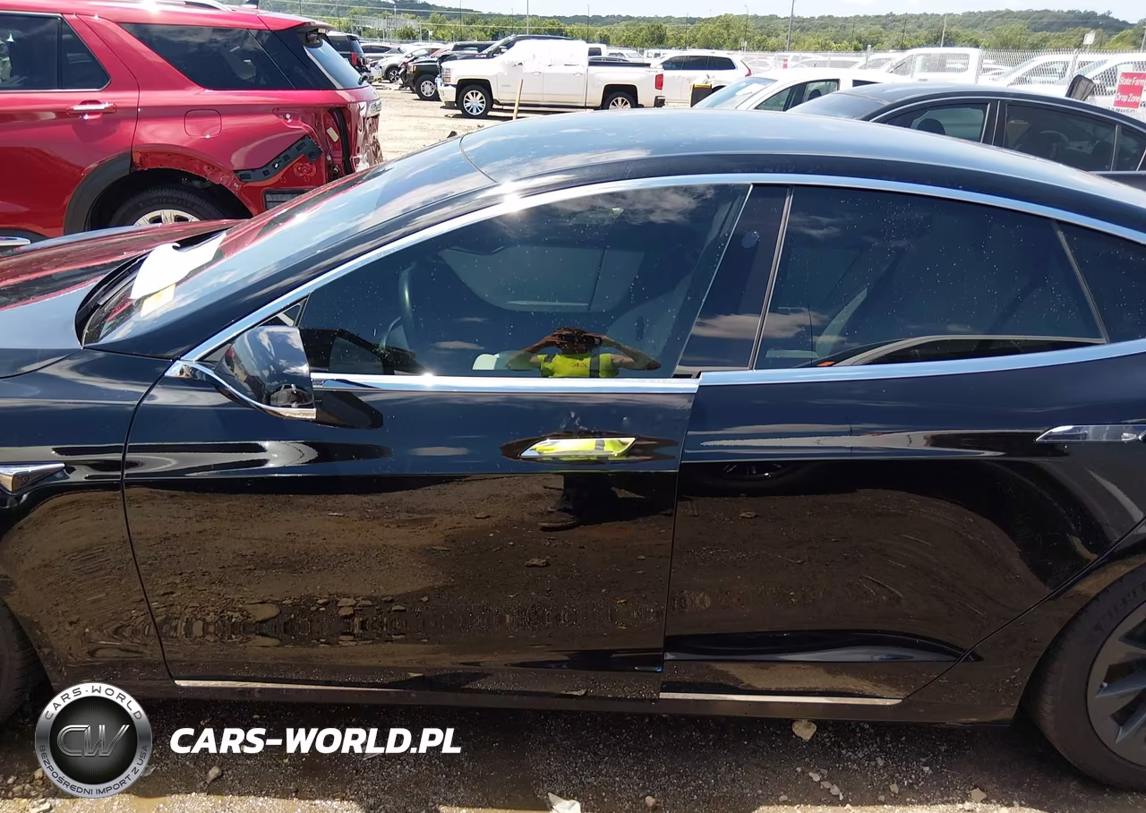 2018 Tesla Model S 100D-75D-P100D VIN:5YJSA1E20JF296842 - 13