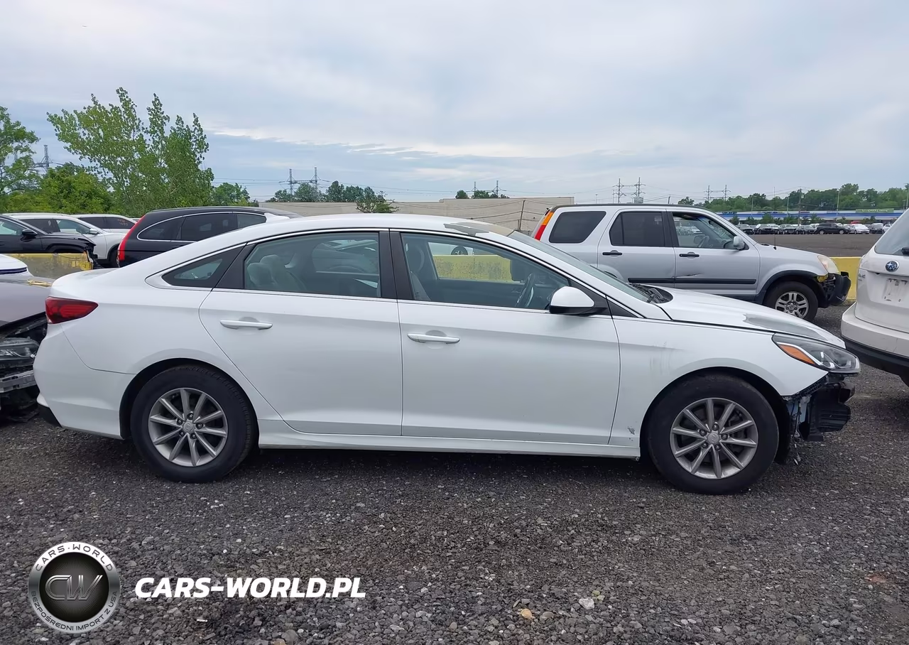 2018 Hyundai Sonata Se VIN:5NPE24AF5JH668746 - 13
