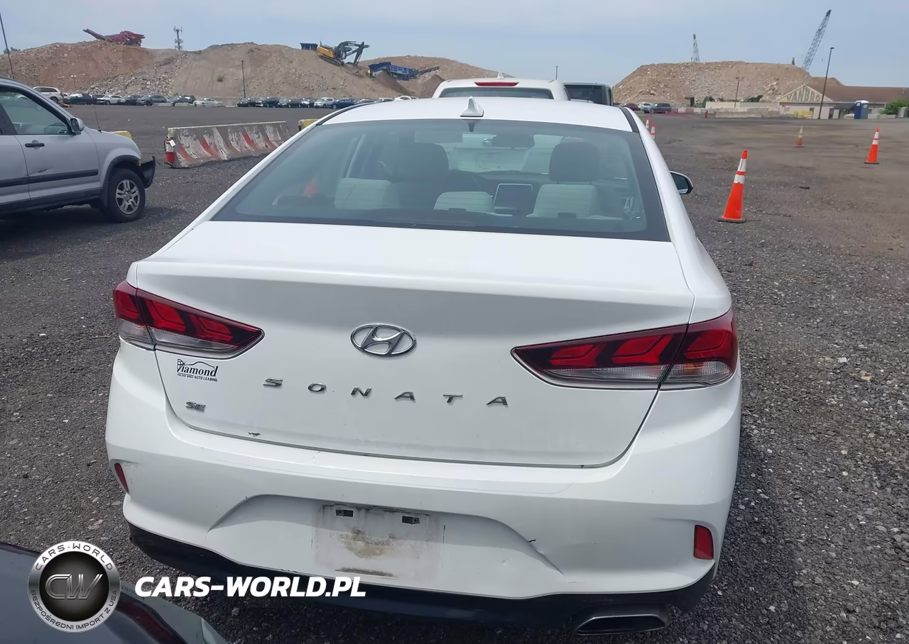 2018 Hyundai Sonata Se VIN:5NPE24AF5JH668746 - 16