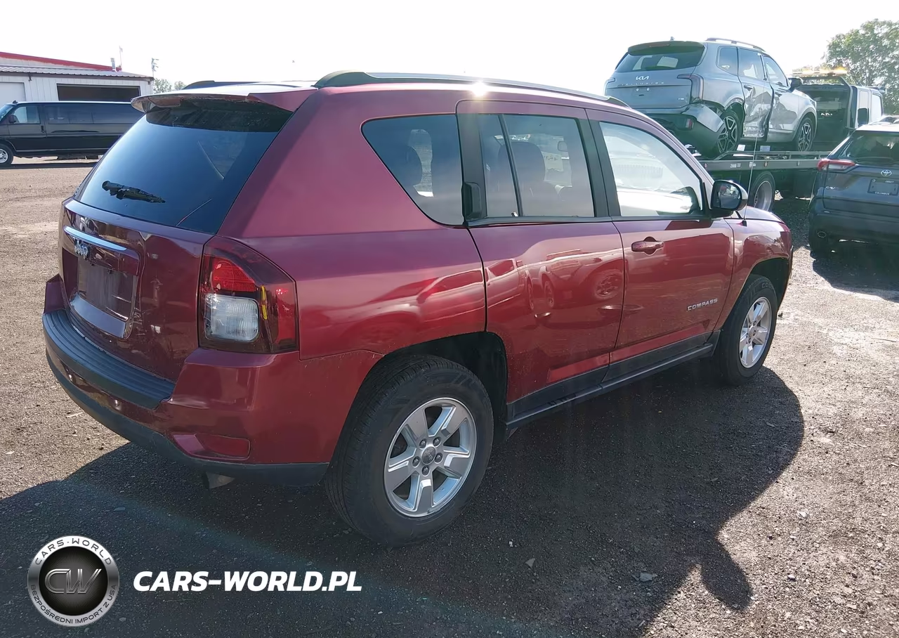 2015 Jeep Compass Sport VIN:1C4NJCBA7FD273397 - 4