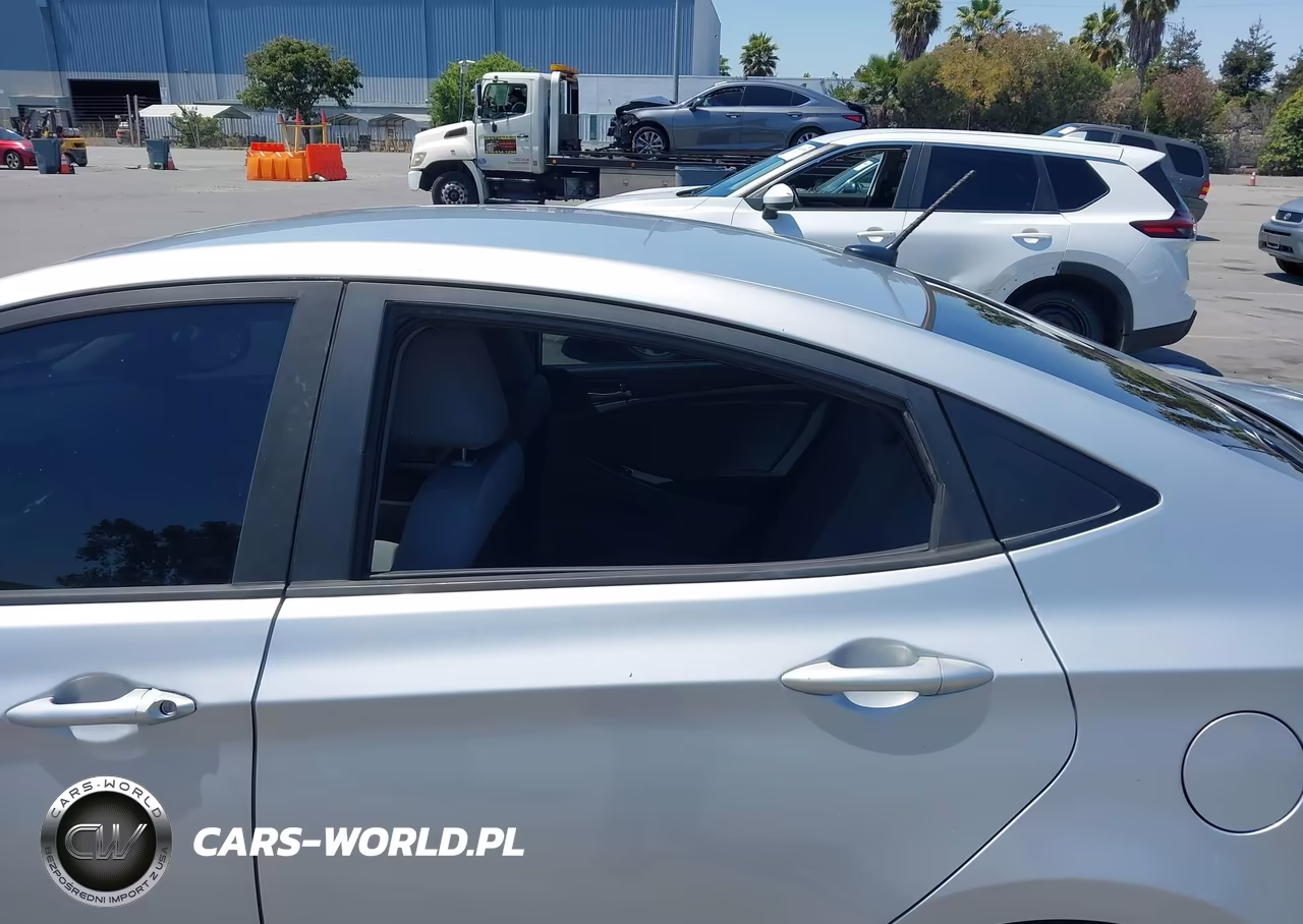 2017 Hyundai Accent Se VIN:KMHCT4AE9HU196509 - 6