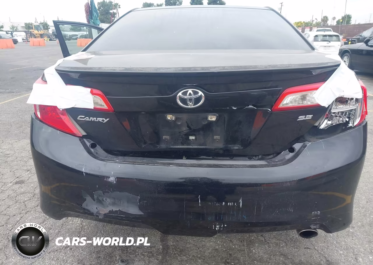 2014 Toyota Camry Se VIN:4T1BF1FK8EU433602 - 17