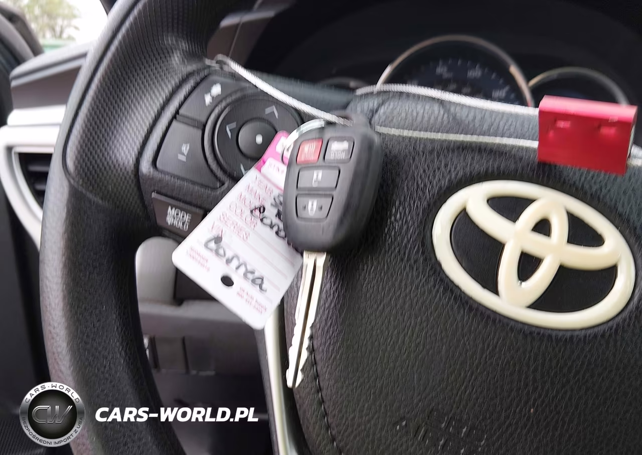 2016 Toyota Corolla Le VIN:5YFBURHE4GP551632 - 11