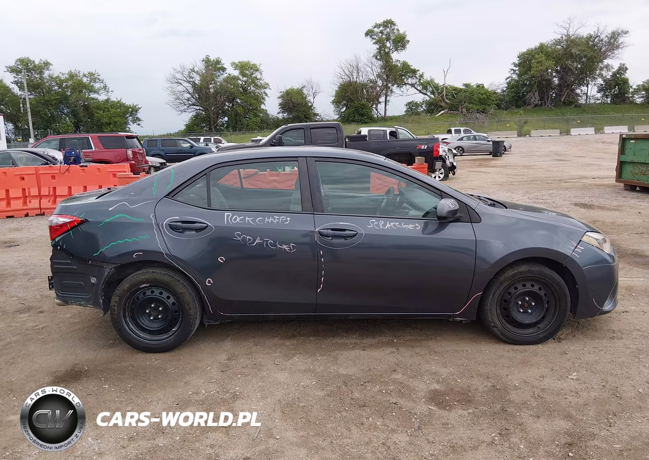 2016 Toyota Corolla Le VIN:5YFBURHE4GP551632 - 14