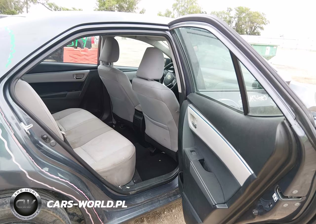 2016 Toyota Corolla Le VIN:5YFBURHE4GP551632 - 8
