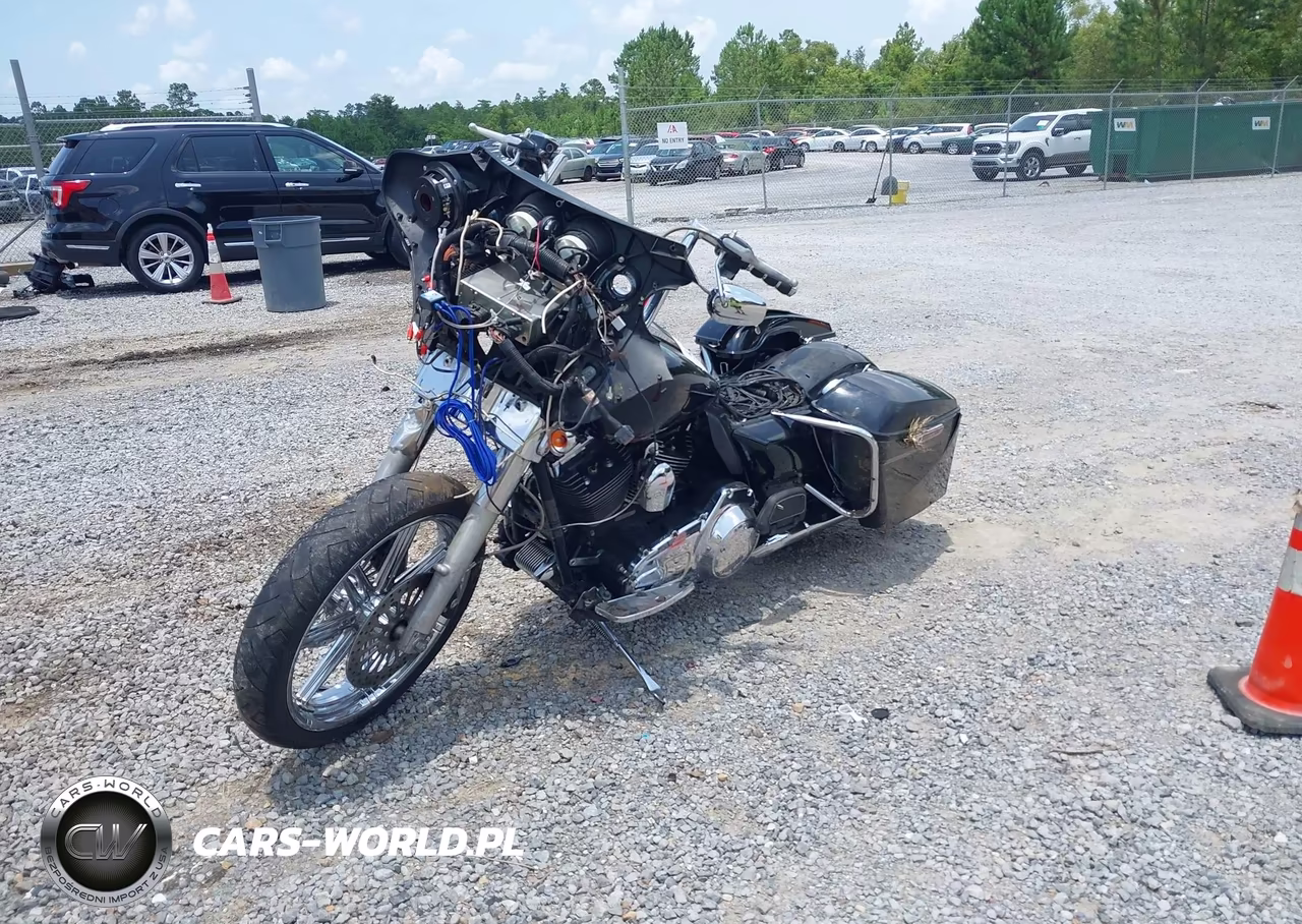 2010 Harley-Davidson Flhtcu VIN:1HD1FC415AB638448 - 2